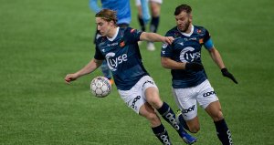 Viking - Sandnes Ulf. Kristian Thorstvedt og Zlatko Tripic. Foto: Tore Fjermestad