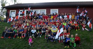 Nabolagsmøte med Mastra IL. Lagbilde.