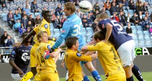 Viking-Bodø/Glimt 2-3. Iven Austbø.