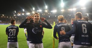 Viking - Ranheim. Kristian Thorstvedt feirer sin 1-0 scoring. Foto: Tore Fjermestad