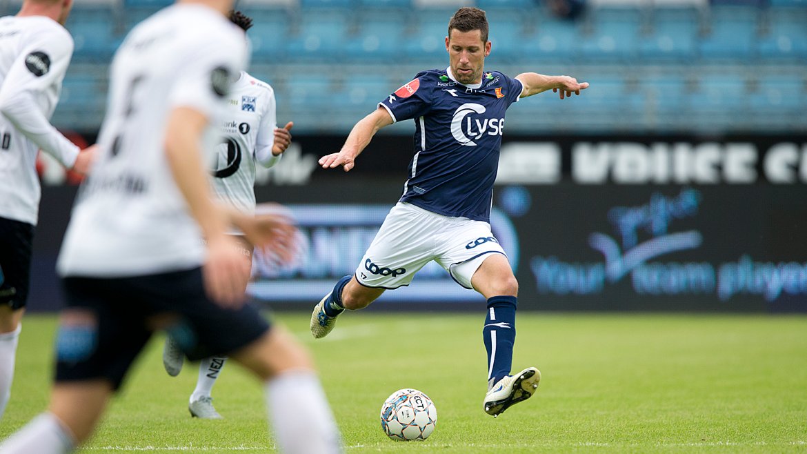 Viking - Kristiansund. Steffen Ernemann.  Foto: Tore Fjermestad