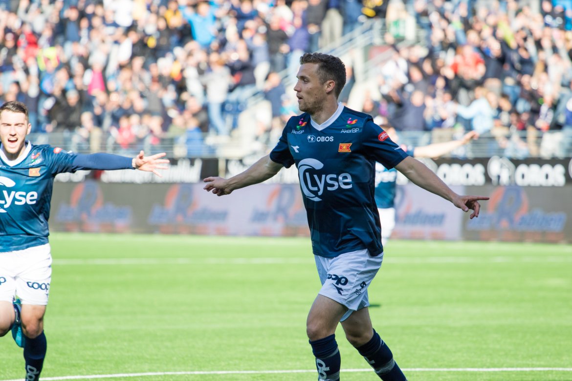 Viking - Sandnes Ulf, Fredrik Torsteinbø feirer 1-0 sciringen. Foto: Sander Selsvik Jacobsen