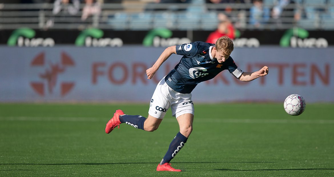 Viking - Sandnes Ulf. Viljar Vevatne i balldans.