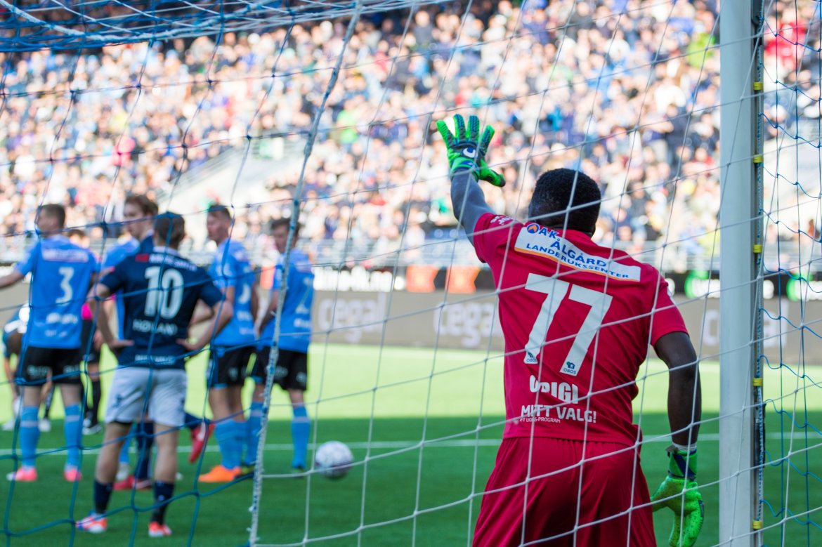 Viking - Sandnes Ulf, Sandnes Ulfs keeper Arnold Origi. Foto: Sander Selsvik Jacobsen