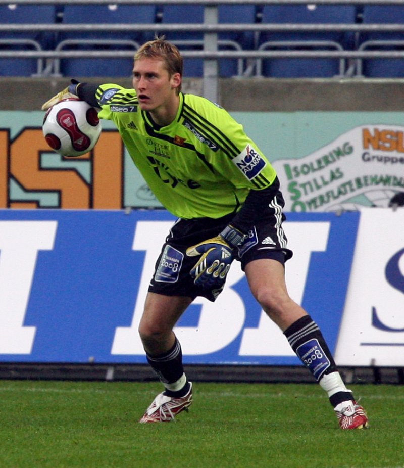 22 år gamle Iven Austbø er Uwe Röslers førsetvalg mellom stengene. Foto: Alf Ove Hansen / SCANPIX .