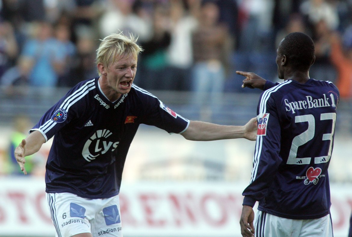 Allan Gaarde og Toni Nhleko jubler etter scoring. Foto: NTB scanpix