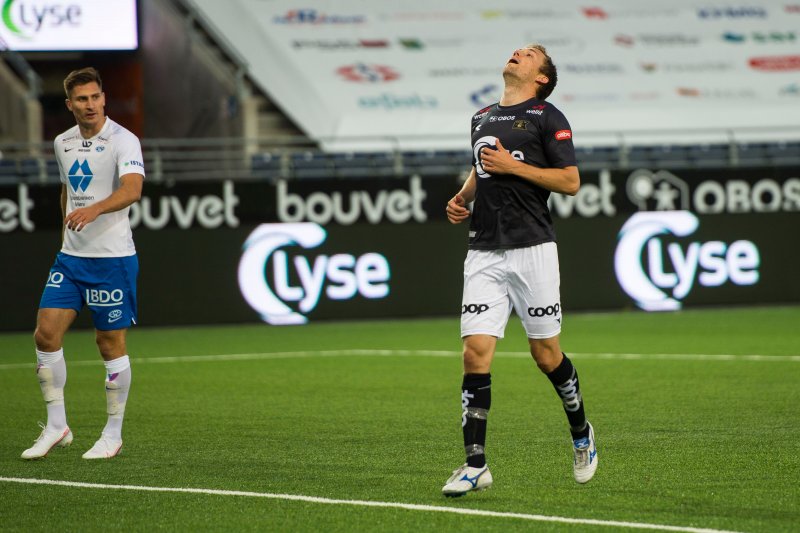 Fredrik Torsteinbø var fryktelig nære å sende Viking i ledelsen tidlig i kampen. Foto: Carina Johansen / NTB scanpix