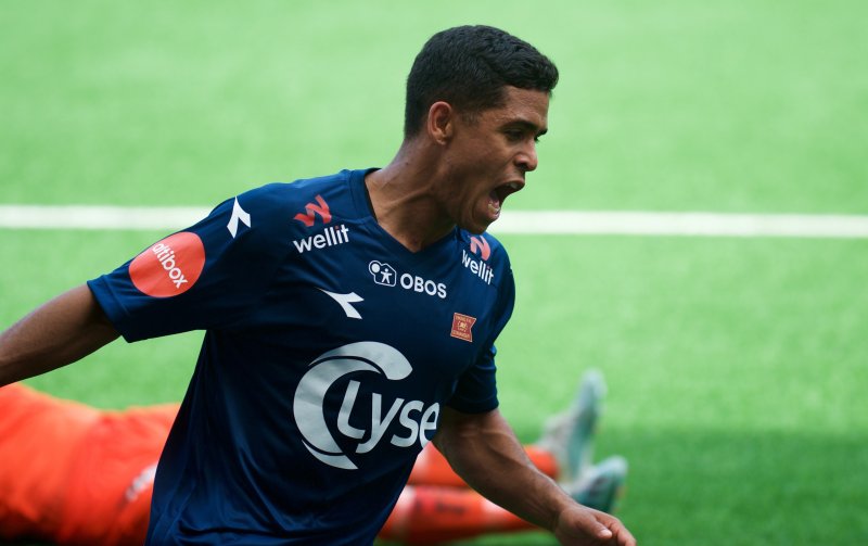Jefferson de Souza jubler etter 3-0-scoringen. Foto: Lars K. Aalgaard