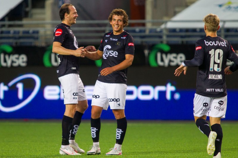 Joe Bell ville være med på moroa. Foto: Carina Johansen / NTB