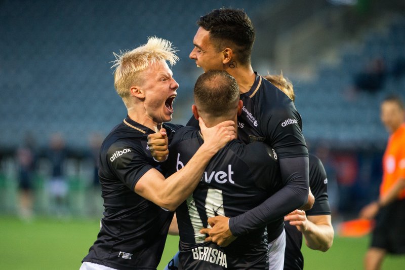 Følelsen av tre poeng. Foto: Carina Johansen / NTB