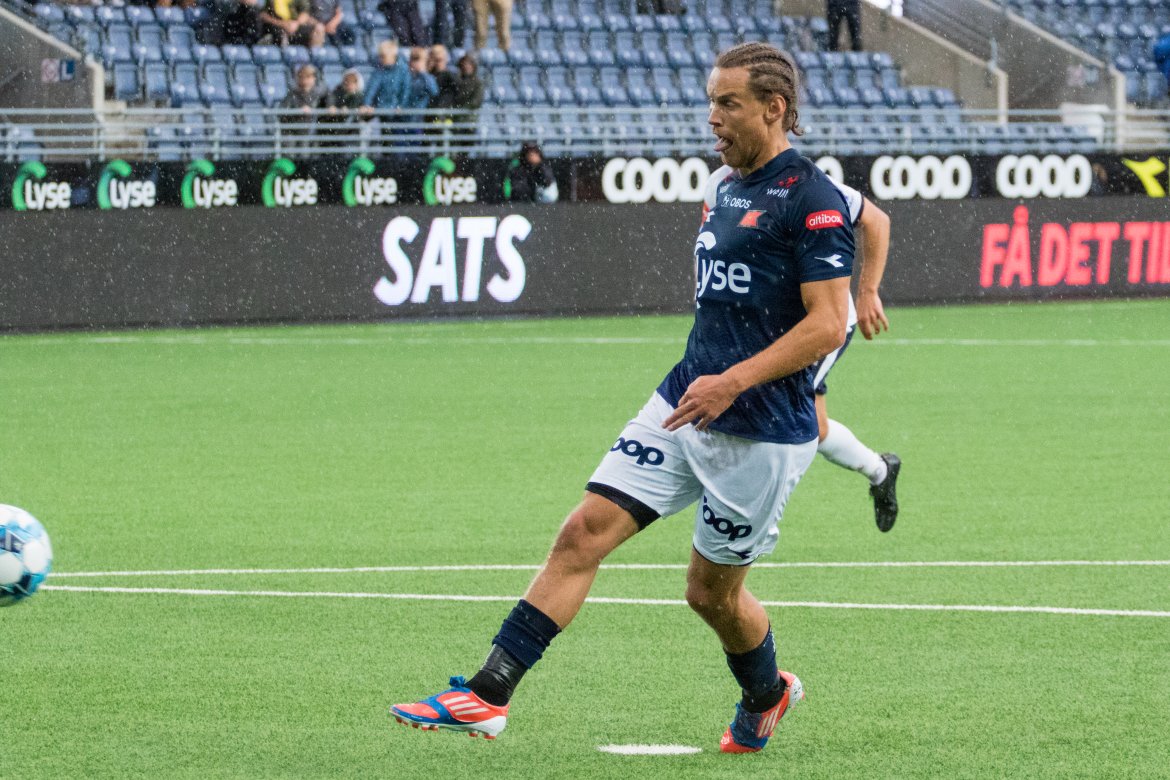Viking - Strømsgodset, Tommy Høiland scorer på straffespark for andre kamp på rad. Foto: Sander Selsvik Jacobsen