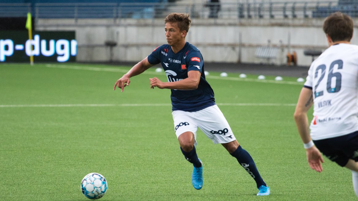 Viking - Strømsgodset, Adrian Nilsen Pereira. Foto: Sander Selsvik Jacobsen