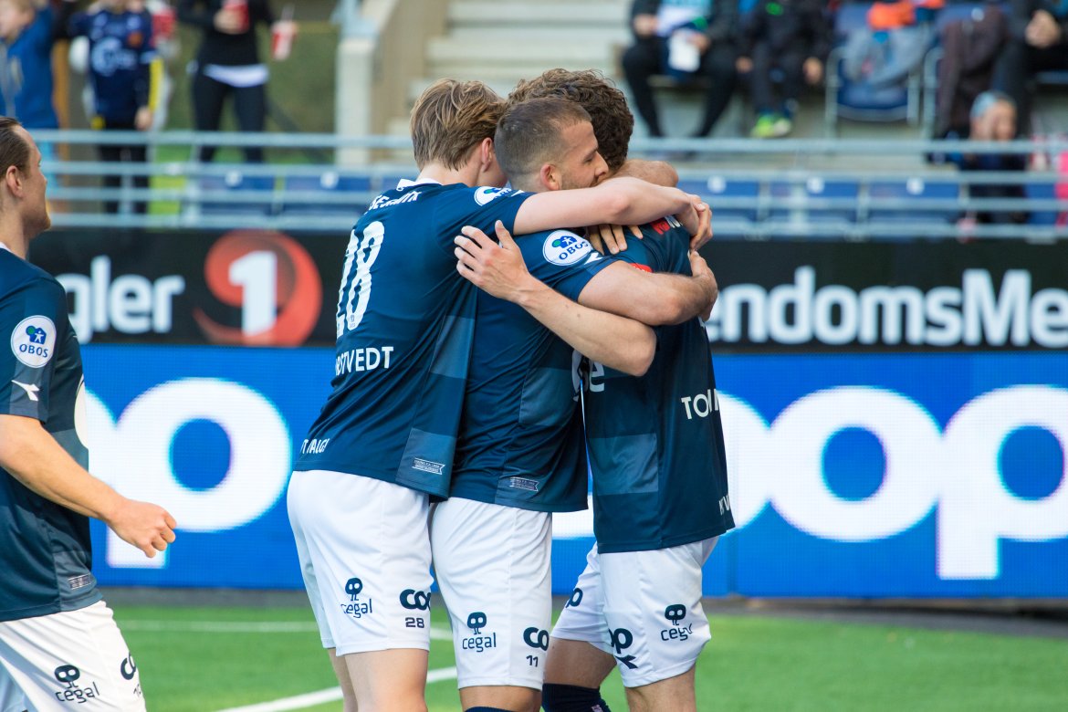 Viking - Notodden 3-1, Jubel etter scoringen til Tosteinbø. Foto: Sander Selsvik Jacobsen