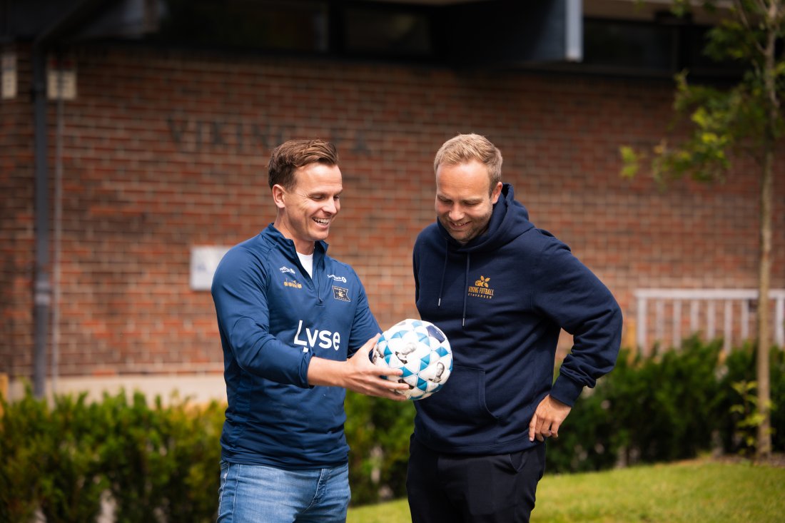 Daglig leder Eirik Bjørnø og ny leder for barn, ungdom og samfunn Svein Helge Liknes