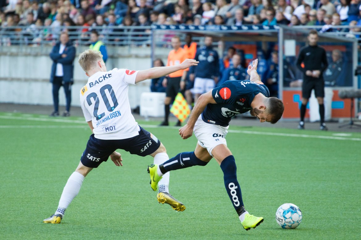 Viking - Stabæk, Zlatko Tripic felles. Foto: Sander Selsvik Jacobsen