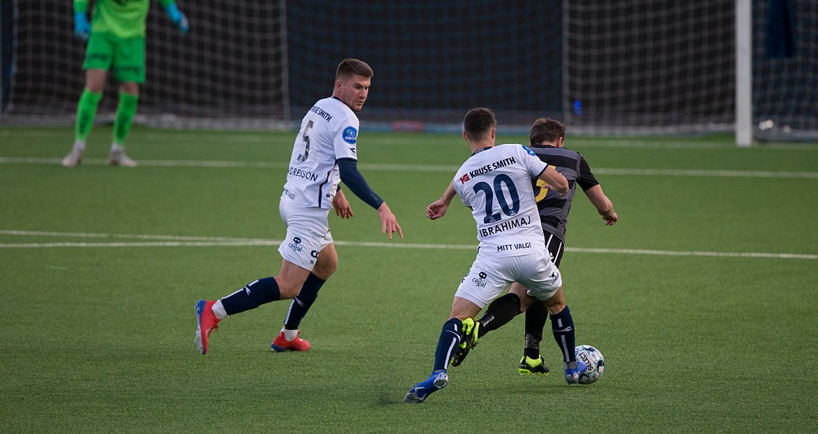 Viking - Egersund. Axel Andrésson og Ylldren Ibrahimaj.. Foto: Tore Fjermstad