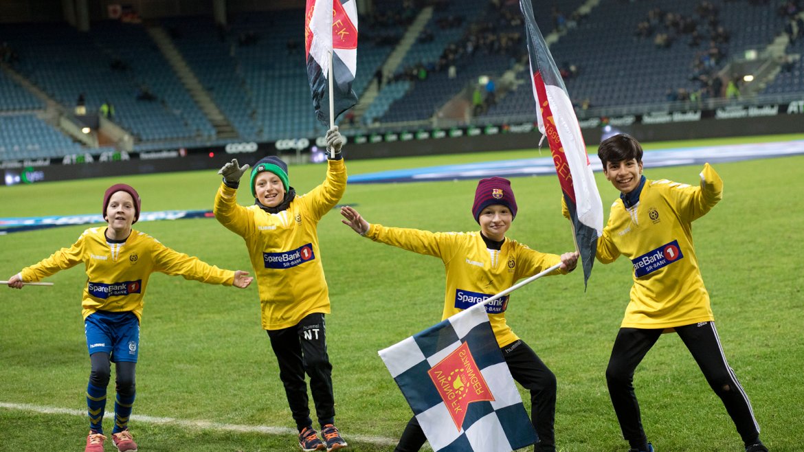 Viking - Sarpsborg 08. Ballguttene. Foto: Tore Fjermestad
