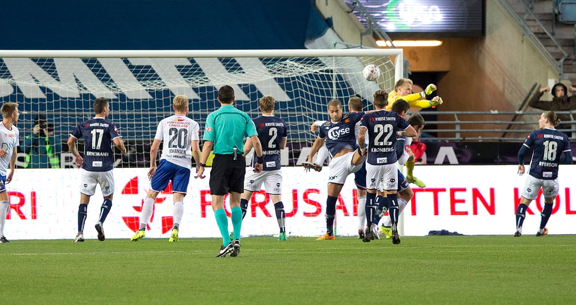 Viking - Vålerenga. 0-3...   Foto: Tore Fjermestad
