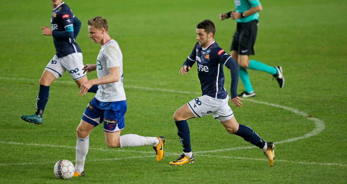 Viking - Vålerenga. Zymer Bytyqi. Foto: Tore Fjermestad